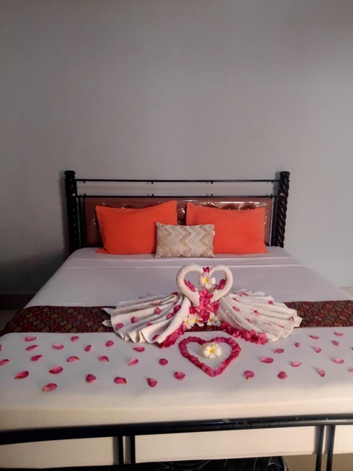 Pineapple Guest House 吉利阿尔 外观 照片