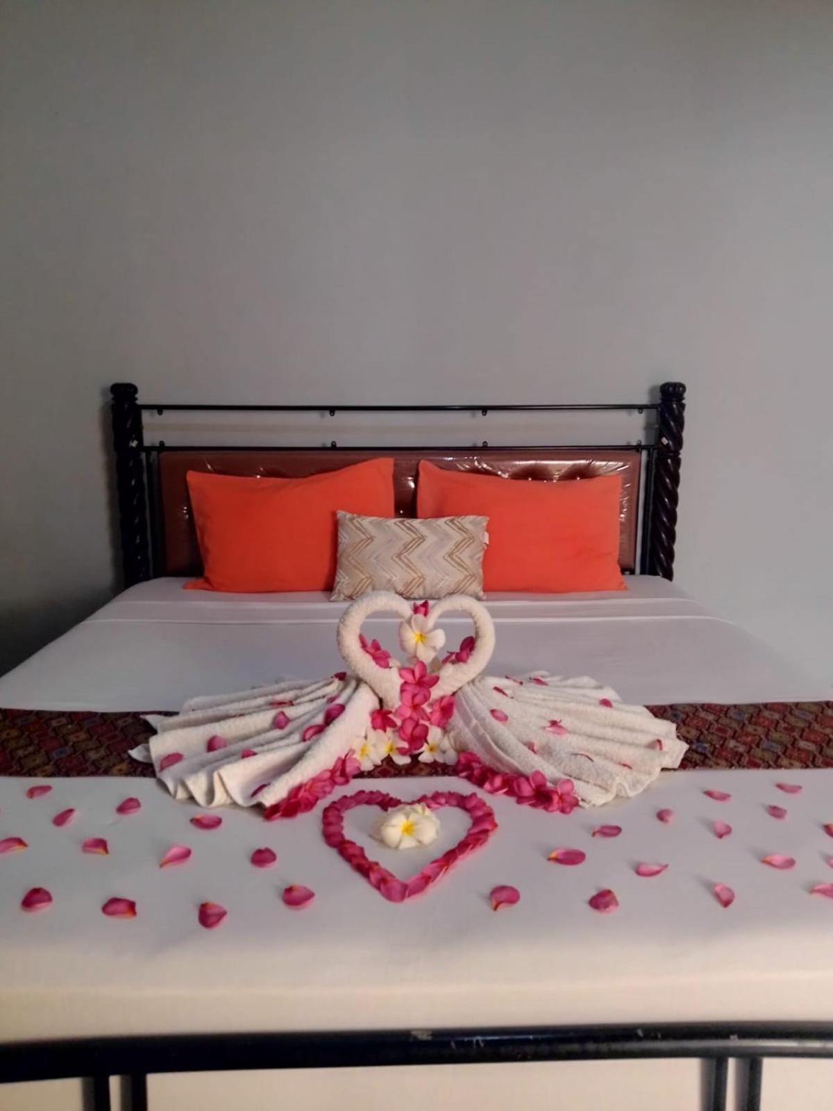 Pineapple Guest House 吉利阿尔 外观 照片