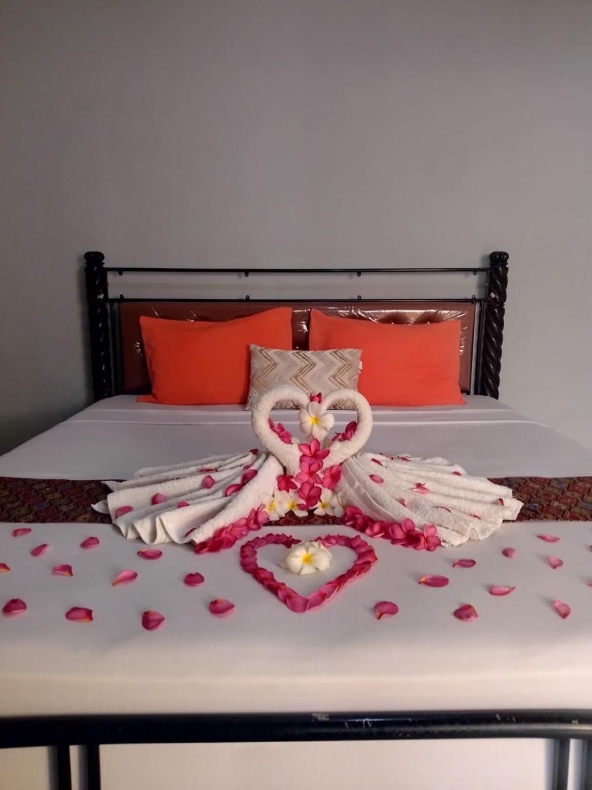 Pineapple Guest House 吉利阿尔 外观 照片