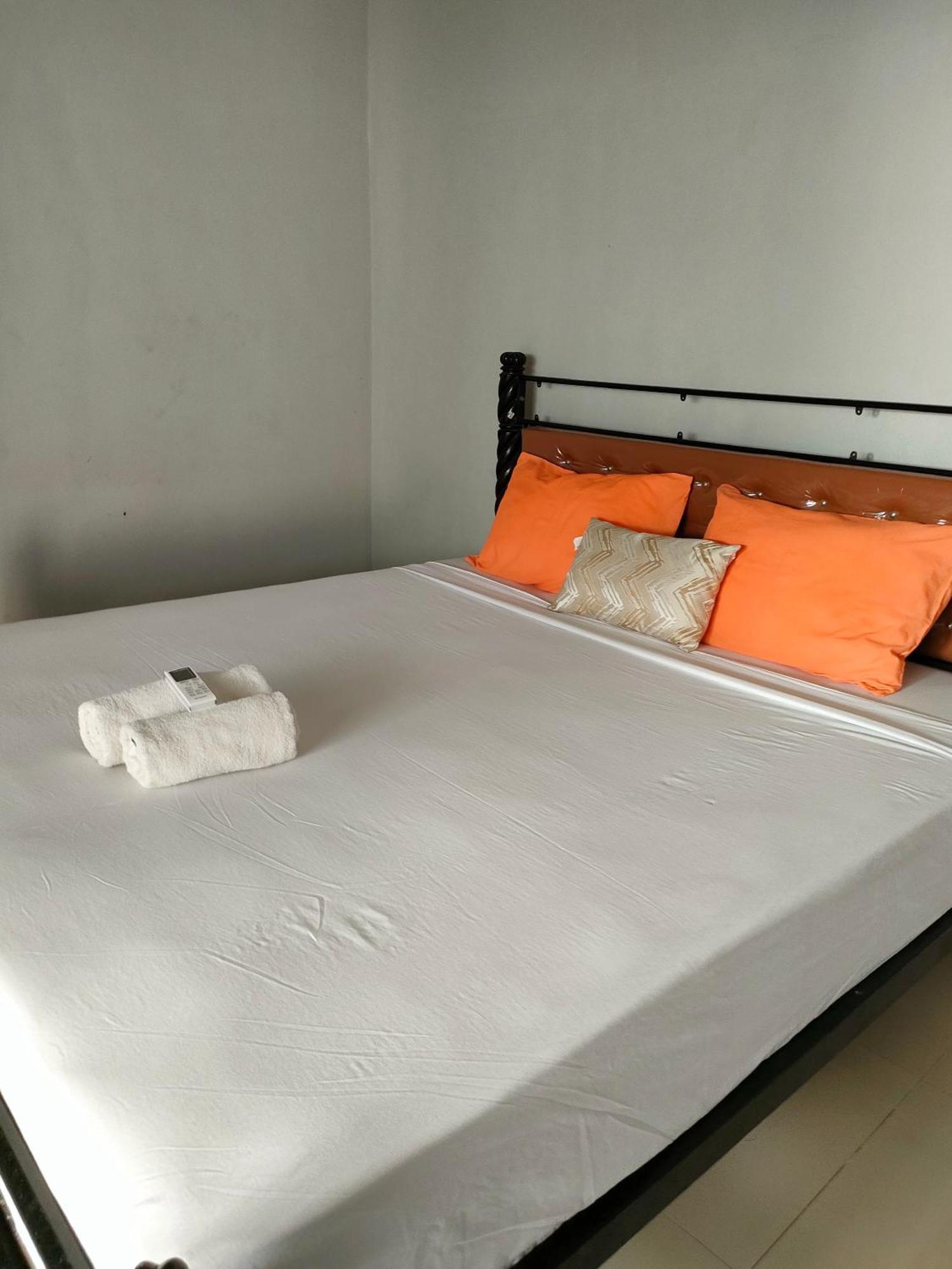 Pineapple Guest House 吉利阿尔 外观 照片