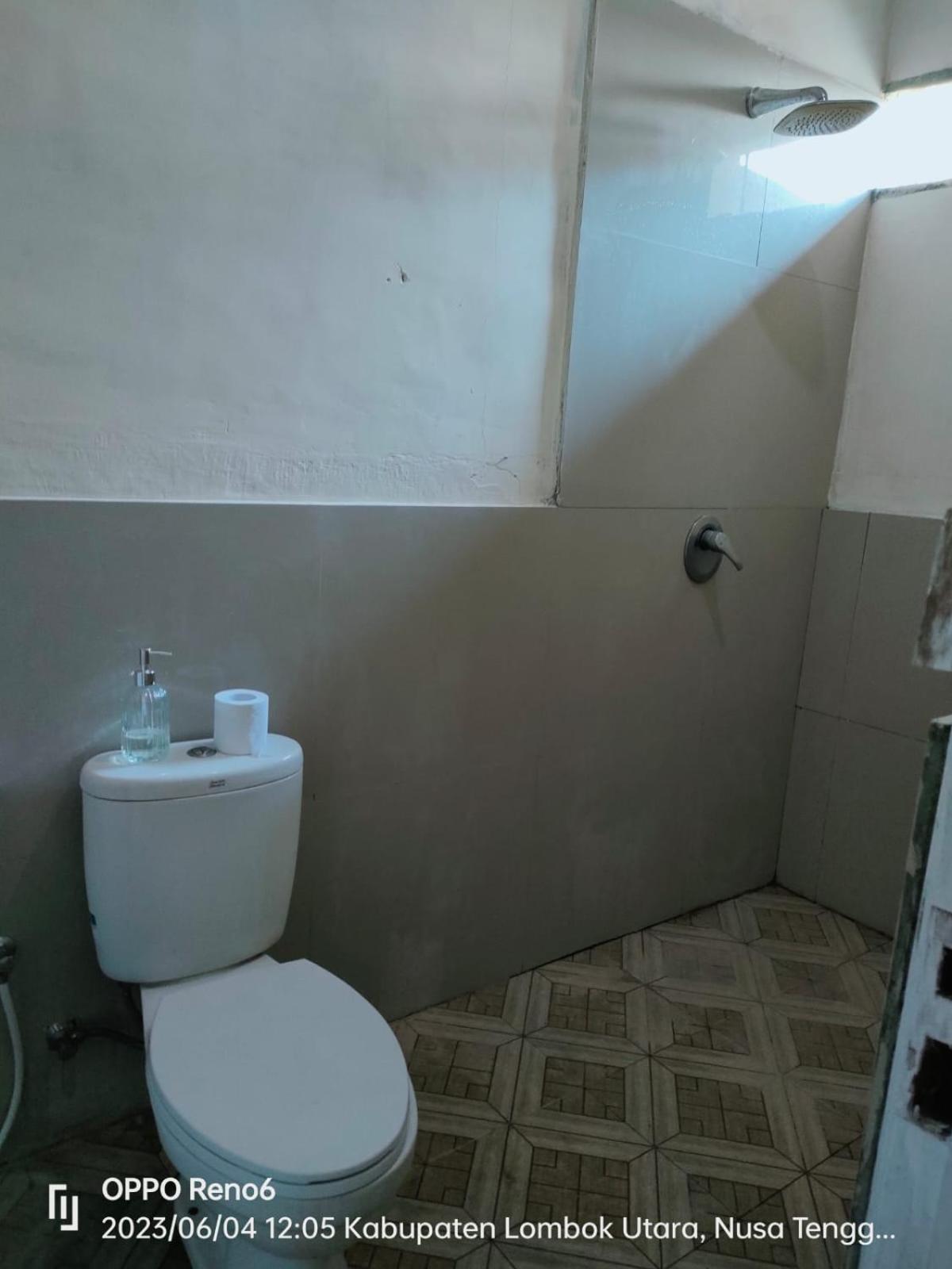 Pineapple Guest House 吉利阿尔 外观 照片